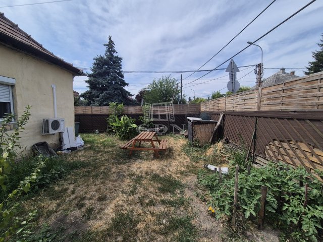 Eladó családi ház, Budapesten, XVI. kerületben 149.9 M Ft