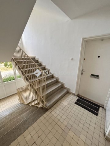 Eladó téglalakás, Szombathelyen 37.9 M Ft, 2 szobás