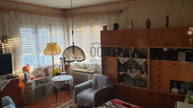 Eladó családi ház, Ózdon 12.5 M Ft, 2 szobás