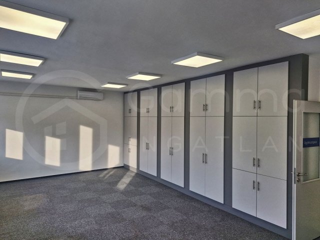Eladó iroda, Miskolcon 43 M Ft, 8 szobás / költözzbe.hu