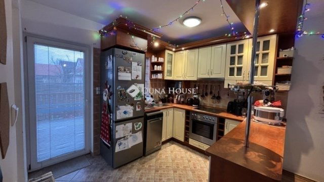 Eladó ikerház, Üllőn 85 M Ft, 3 szobás / költözzbe.hu