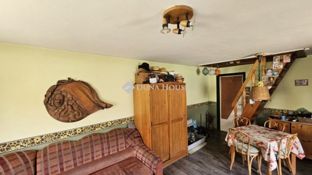 Eladó családi ház, Székesfehérvárott 85 M Ft, 5 szobás