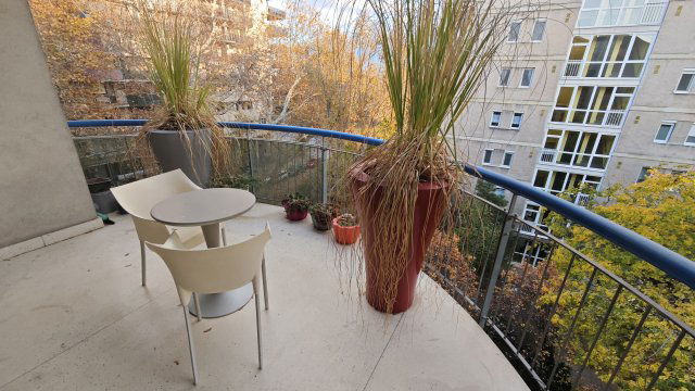 Eladó téglalakás, Budapesten, III. kerületben 169 M Ft, 3 szobás