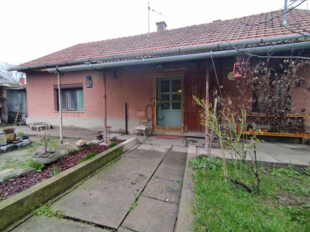 Eladó családi ház, Nagykőrösön 15.9 M Ft, 2 szobás