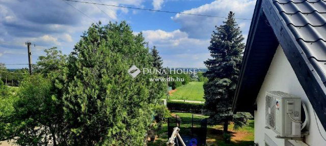 Eladó nyaraló, Sukorón 49 M Ft, 5 szobás / költözzbe.hu