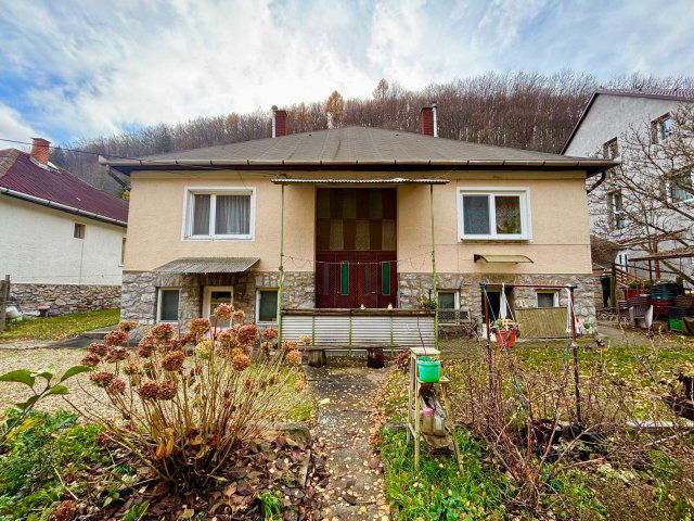 Eladó családi ház, Miskolcon 34.9 M Ft, 2 szobás