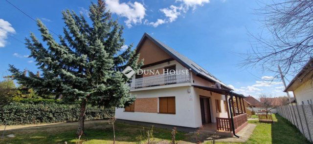 Eladó üzlethelyiség, Balatonbogláron, Dózsa György utcában