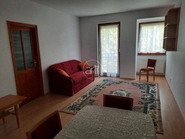 Kiadó téglalakás, albérlet, Szegeden, Tápai utcában