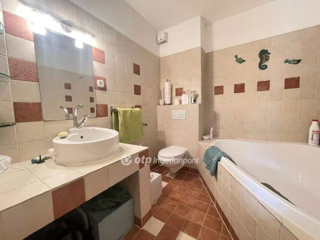 Eladó téglalakás, Budapesten, IX. kerületben 110 M Ft, 2 szobás