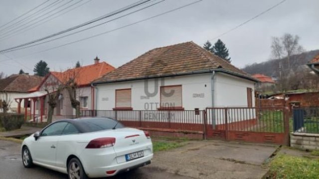 Eladó családi ház, Litkén 12 M Ft, 5 szobás