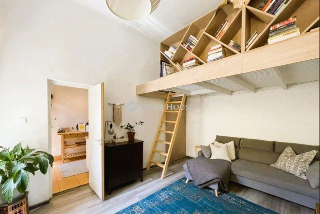 Eladó téglalakás, Budapesten, VII. kerületben, Nefelejcs utcában