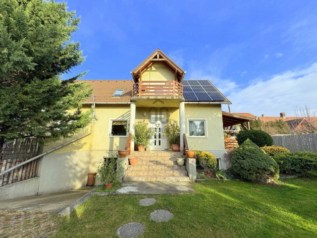 Eladó ikerház, Gödön 149.5 M Ft, 4 szobás