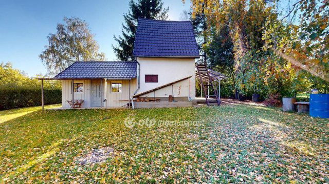 Eladó nyaraló, Miskolcon 25 M Ft, 2 szobás / költözzbe.hu