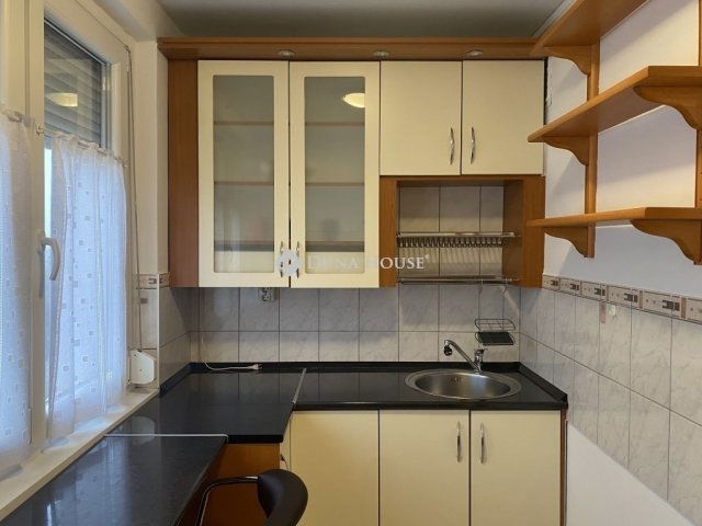 Eladó panellakás, Budapesten, III. kerületben 66.5 M Ft, 2 szobás