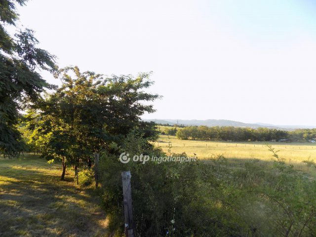 Eladó telek, Ürömön 190 M Ft / költözzbe.hu