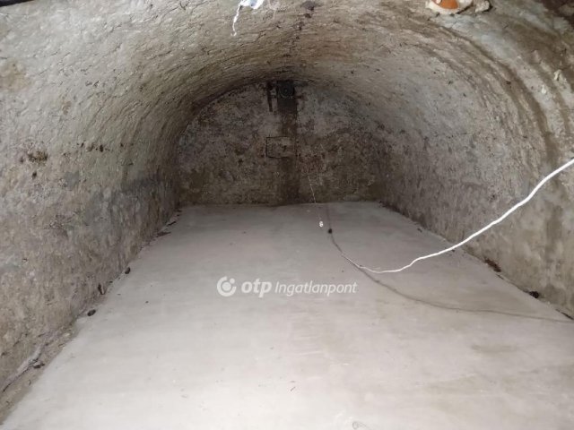 Eladó ipari ingatlan, Budapesten, XXII. kerületben 6 M Ft