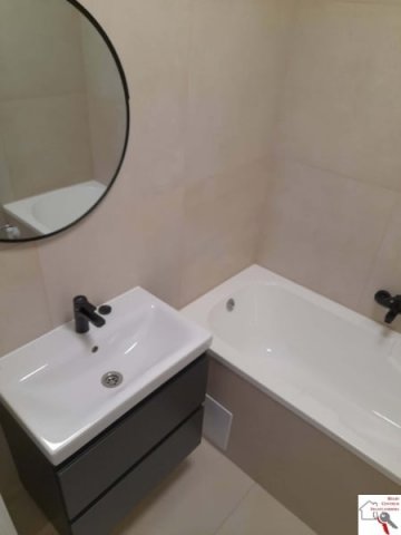 Eladó panellakás, Pécsett 47.9 M Ft, 2 szobás