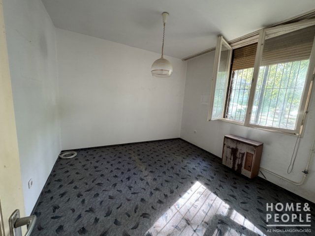 Eladó téglalakás, Hódmezővásárhelyen 32 M Ft, 2 szobás