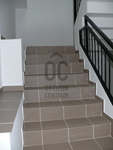 Kiadó ipari ingatlan, Dunabogdányban 135 E Ft / hó