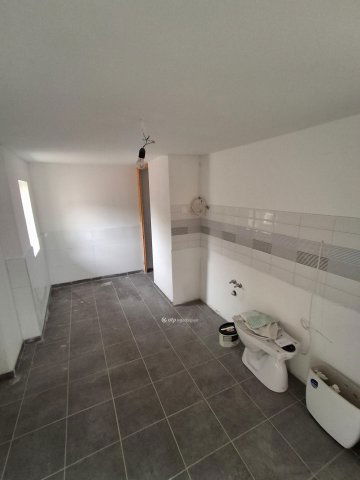 Eladó családi ház, Szécsényen 23.5 M Ft, 2 szobás