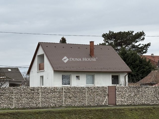 Eladó családi ház, Gyálon 114 M Ft, 6 szobás