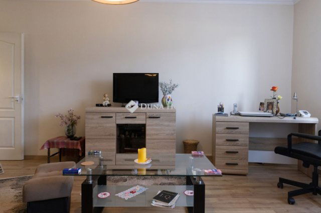 Eladó téglalakás, Lőrinciben, Árpád utcában 35 M Ft