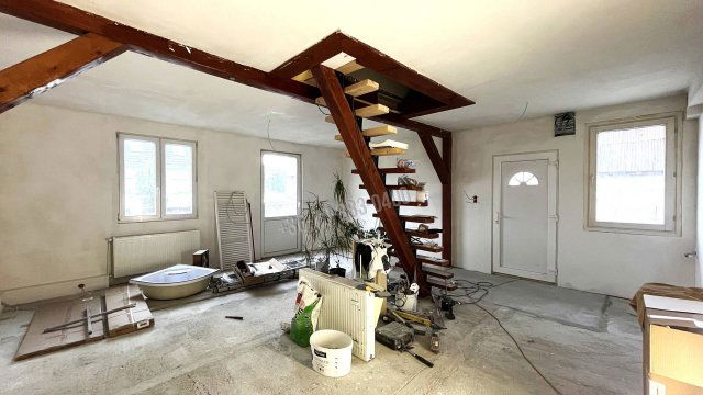 Eladó családi ház, Inárcson 64.99 M Ft, 4 szobás