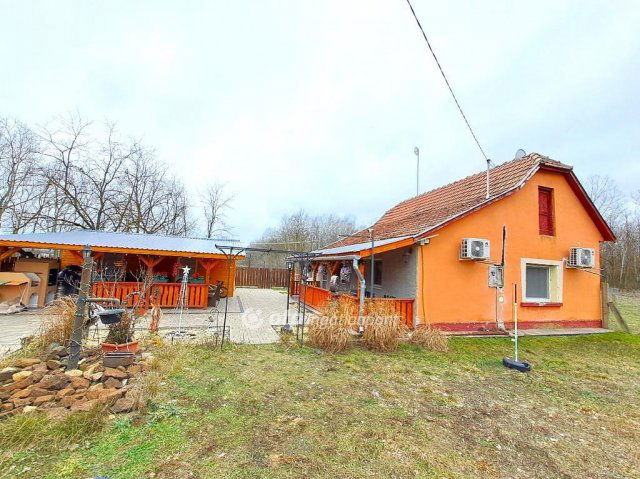 Eladó mezogazdasagi ingatlan, Nagykőrösön 35.5 M Ft, 2+1 szobás