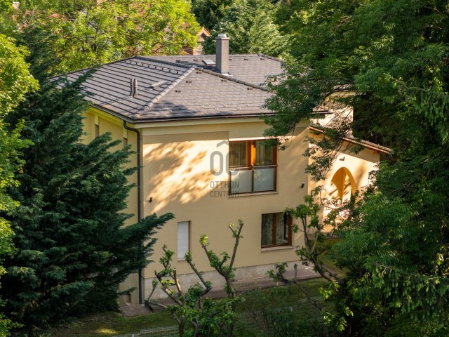Eladó családi ház, Budapesten, II. kerületben, Csibor utcában