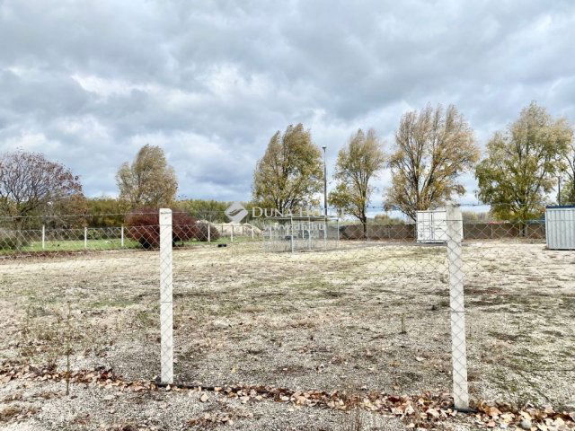 Eladó ipari ingatlan, Dabason 300 M Ft / költözzbe.hu