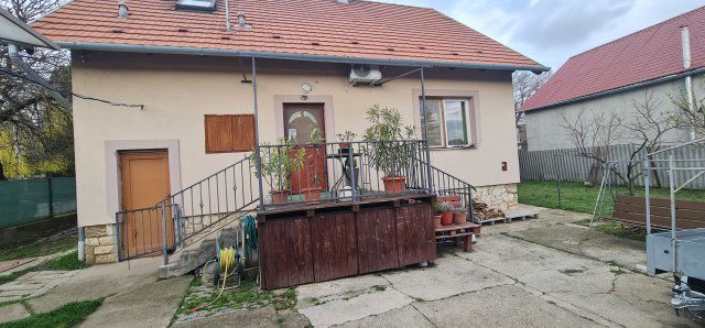 Eladó családi ház, Pátyon 119.99 M Ft, 4+1 szobás