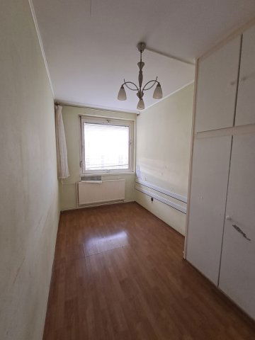 Eladó panellakás, Debrecenben 54.5 M Ft, 3 szobás