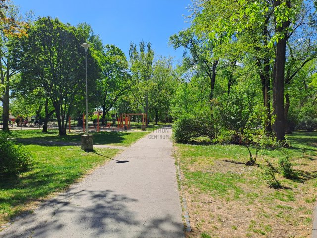 Eladó téglalakás, Cegléden 47.9 M Ft, 2 szobás