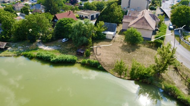 Eladó családi ház, Solton 28 M Ft, 5 szobás