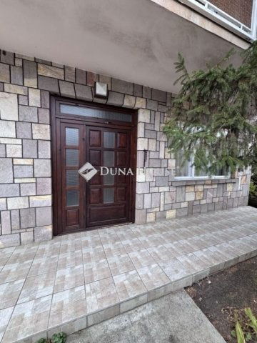 Eladó családi ház, Ceglédbercelen 64.9 M Ft, 5 szobás