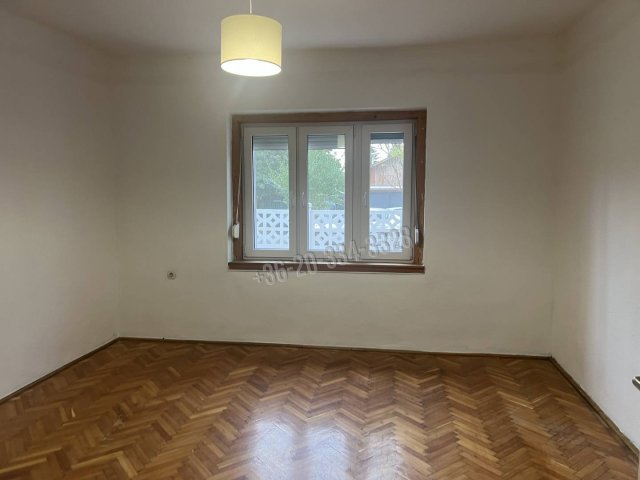 Eladó családi ház, Gödöllőn 75 M Ft, 4 szobás