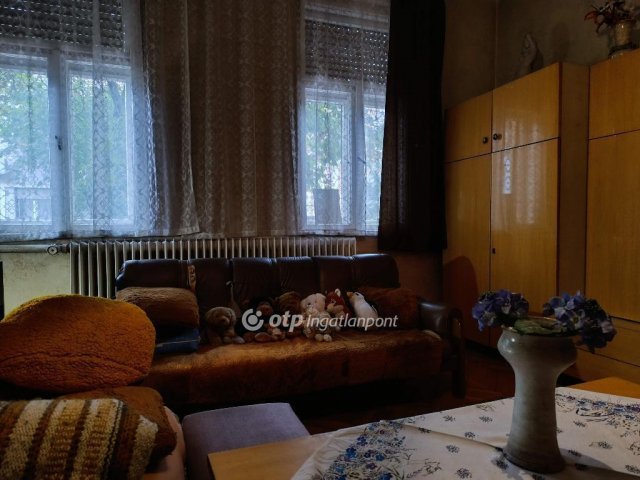 Eladó családi ház, Budapesten, XV. kerületben 99 M Ft, 4 szobás