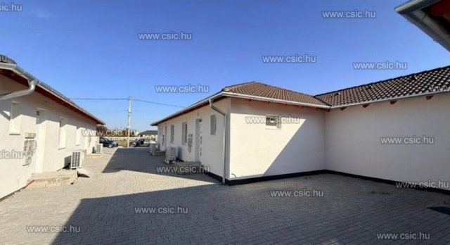 Eladó sorház, Kiskunlacházán 65 M Ft, 4 szobás