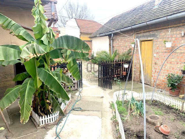 Eladó családi ház, Kecskeméten 61.9 M Ft, 3 szobás