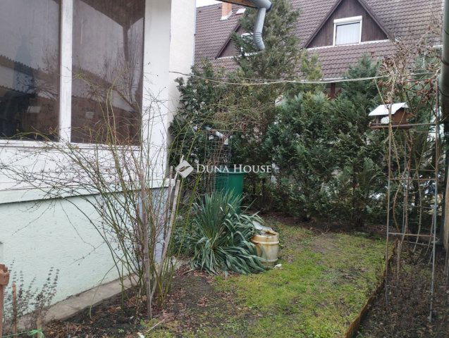 Eladó családi ház, Székesfehérvárott 73 M Ft, 7 szobás