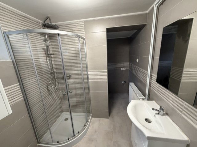 Eladó téglalakás, Gyulán 22.99 M Ft, 1 szobás