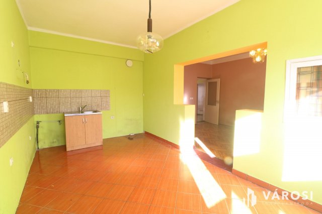 Eladó családi ház, Makón 41.9 M Ft, 3 szobás