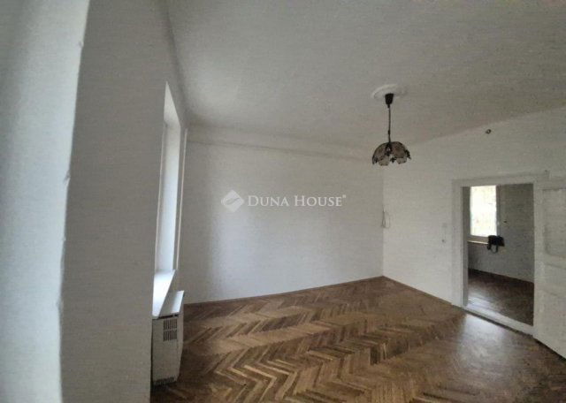 Eladó téglalakás, Budapesten, IV. kerületben 43 M Ft, 1 szobás