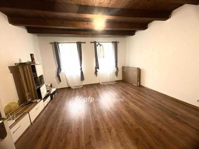 Eladó családi ház, Soboron 39.99 M Ft, 2 szobás