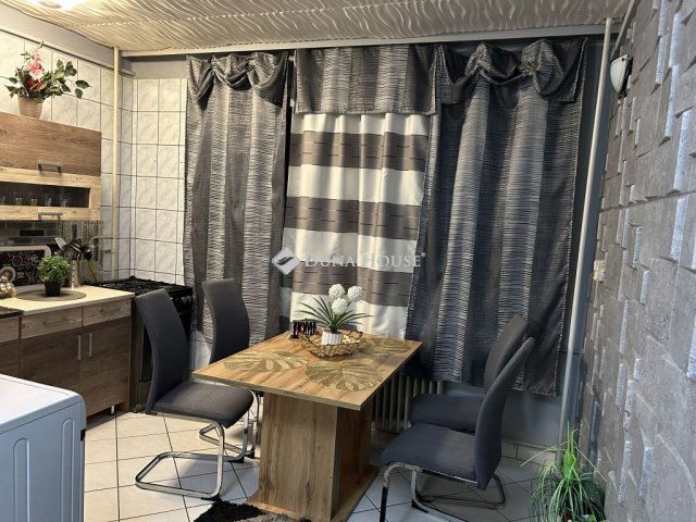 Eladó panellakás, Miskolcon, Középszer utcában 34.5 M Ft