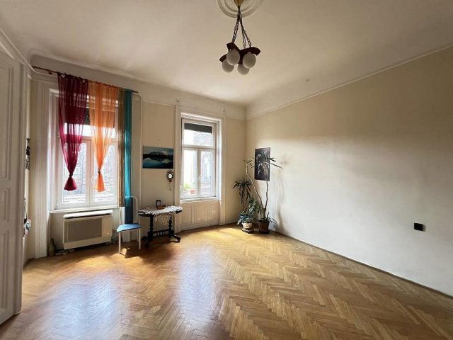 Eladó téglalakás, Budapesten, VII. kerületben, Hársfa utcában