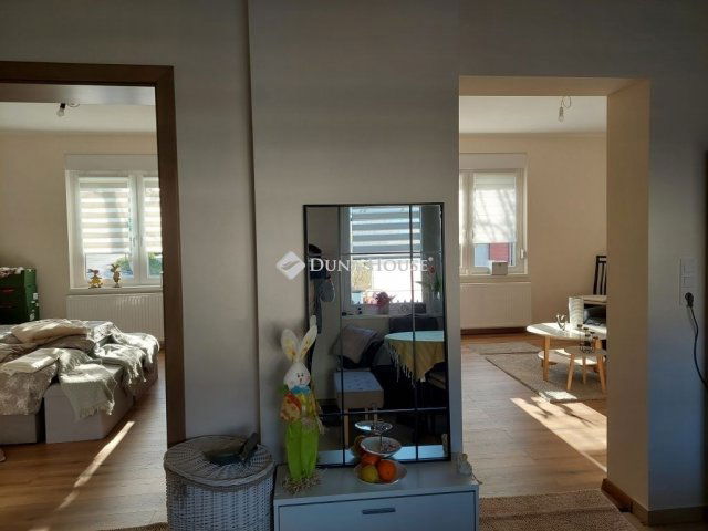 Eladó családi ház, Baján 69.9 M Ft, 3 szobás