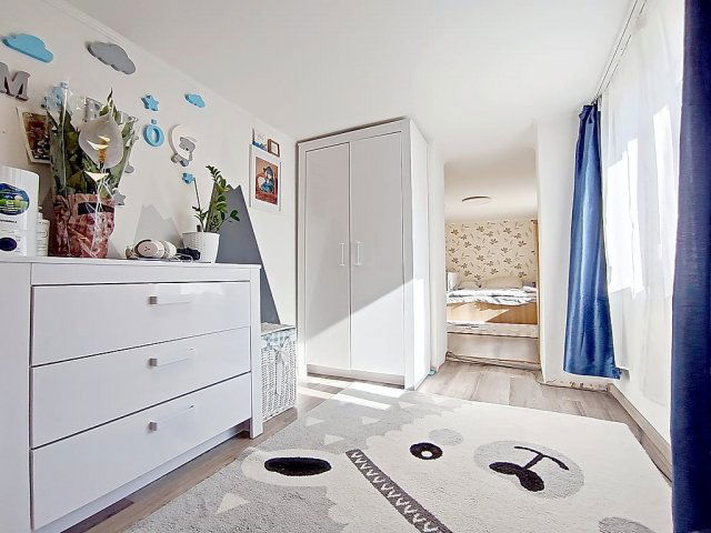 Eladó családi ház, Budapesten, XX. kerületben 150 M Ft, 8 szobás