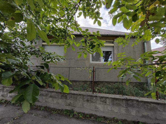 Eladó családi ház, Győrújfalun 59.9 M Ft, 4 szobás
