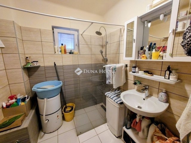 Eladó családi ház, Gödön 95 M Ft, 3 szobás